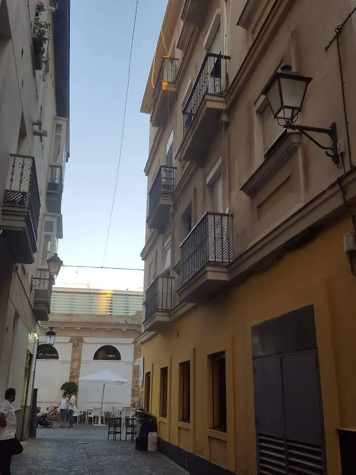 Apartamento En Pleno Centro De Cadiz Con Parking Economico 0*,  Spain