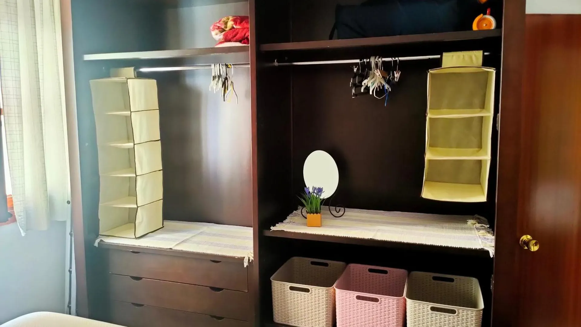Apartamento En Pleno Centro De Cadiz Con Parking Economico contacts