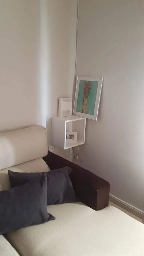 Apartamento En Pleno Centro De Cadiz Con Parking Economico